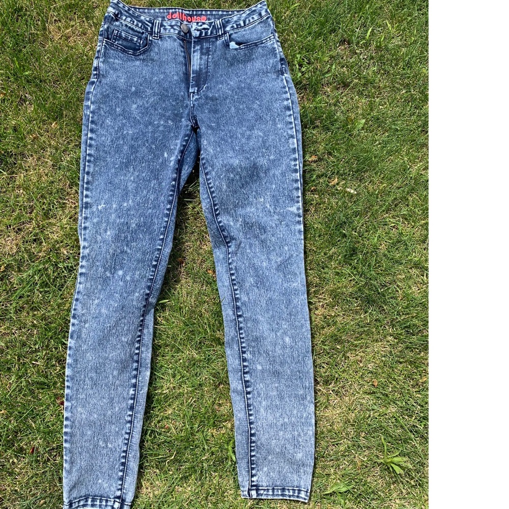 Dollhouse high waisted jeans size 7